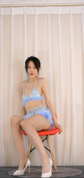 黑girl馨予6期30v5.52g