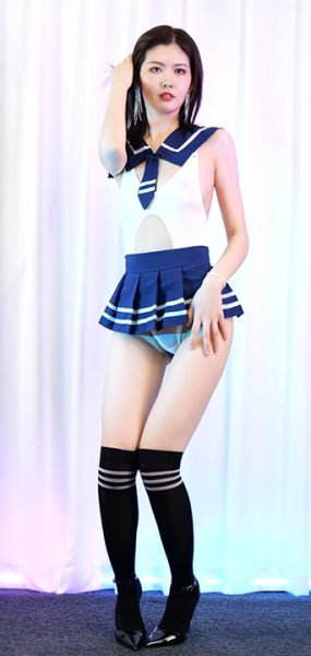 魔丽 雯萱(薇薇) 全新绝版舞团流出版 第12期 16V/6.38G